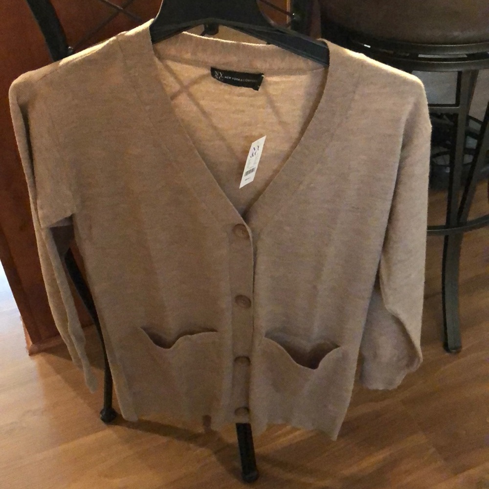 New York and Co sweater size S NWT